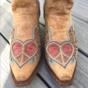 Corral peace & love boots. Size 8.5 true to size